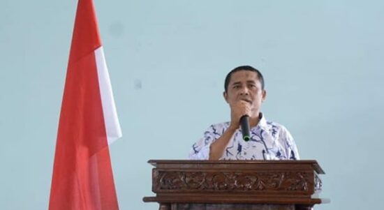 Almarhum Sawaluddin Hasibuan, SP, M. Si semasa hidupnya beraktifitas sebagai pendidik dan pendakwah.