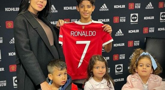 Cristiano Ronaldo Jr Teken Kontrak dengan MU, Pakai Nomor 7