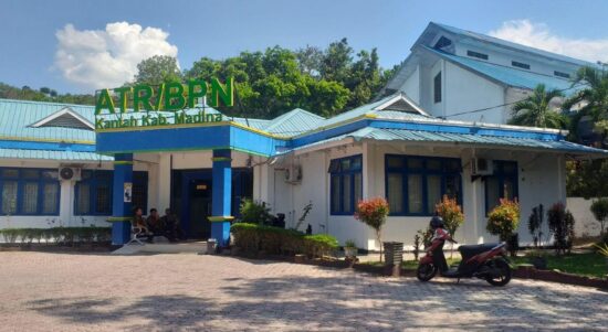 Kepala BPN Madina Bantah Pengurusan Program Redis Dipungut Biaya