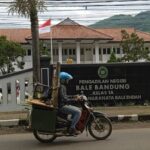 Pengacara Direktur RS Mitra Kasih Cimahi, Nyaris Diusir Hakim Pengacara Direktur RS Mitra Kasih Cimahi, Nyaris Diusir Hakim