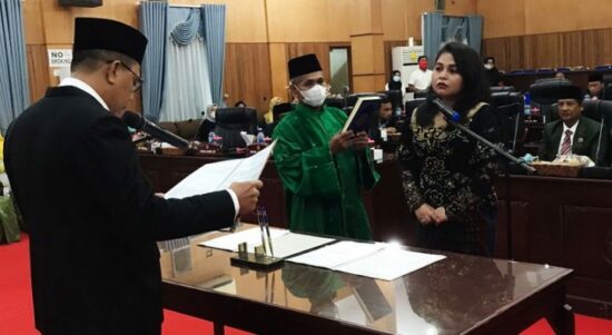 Putri Sulung OK Arya Ditetapkan dan Disumpah Sebagai ‘PAW’ Anggota DPRD Batubara