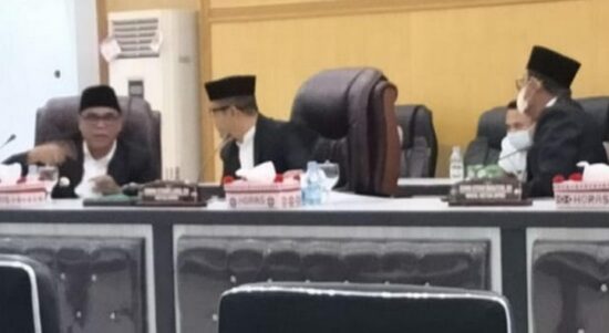 Tidak Memenuhi Korum, Paripurna RPJMD Madina Ditunda Hingga Waktu yang tidak Ditentukan