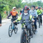 Bupati Asahan Gowes Bareng Ketua PKK dan OPD