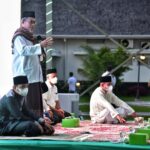 Gubsu Buka Bersama Abang Becak, Bilal Mayit dan Penggali Kubur Gubsu Buka Bersama Abang Becak, Bilal Mayit dan Penggali Kubur