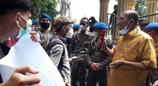 Warga Wampu Beraksi Butuh Lahan untuk Fasilitas Olah Raga