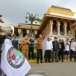 Lepas Peserta Vespa World Days 2022, Wagub Sampaikan Ini Lepas Peserta Vespa World Days 2022, Wagub Sampaikan Ini