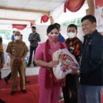 Polres Asahan Bedah Rumah, Salurkan 1.200 Paket Sembako Polres Asahan Bedah Rumah, Salurkan 1.200 Paket Sembako