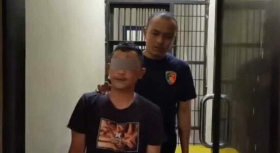 Sikat Motor dari Halaman Masjid, Si Kancil Bonyok Dimassa