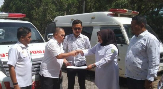 Puskesmas Batahan Terima Satu Unit Ambulans dari Pemkab Madina