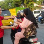 13-Bagi Takjil PDIP Medan2