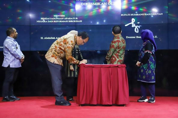 Menteri PANRB Abdullah Azwar Anas Resmikan MPP Kabupaten Humbang Hasundutan