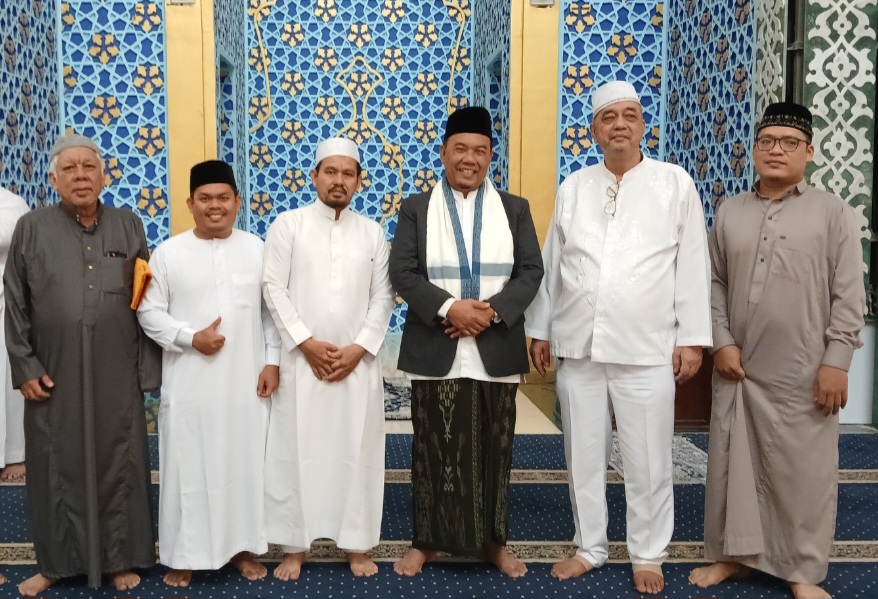 Suasana Semarak dan Religius Warnai Salat Idul Adha 1446 H di Masjid Agung Medan