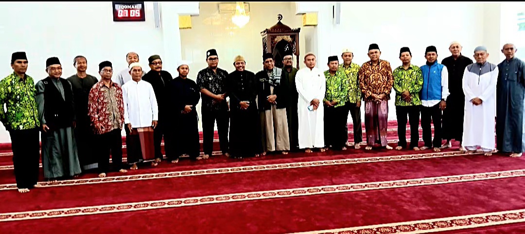 Suasana Religius Peringatan Maulid Nabi di Masjid Fajar Ramadhan: Membangun Cinta Tak Bertepi kepada Rasulullah SAW