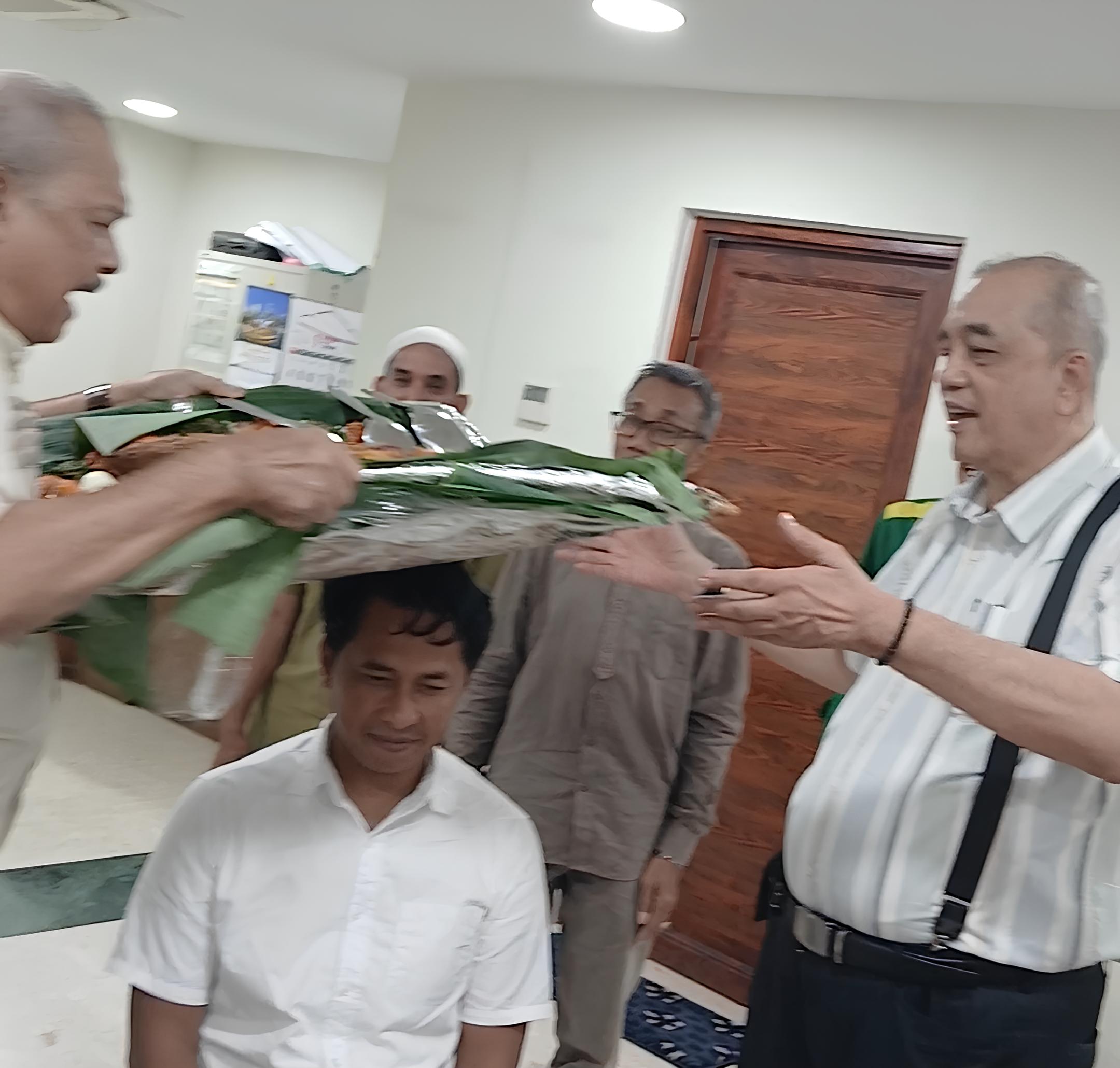 Takmir Masjid Agung H Yuslin Siregar Fasilitasi Syukuran AKP Irwansah Sitorus Jadi Kasat Reskrim Palas dan Milad Pengurus BKM