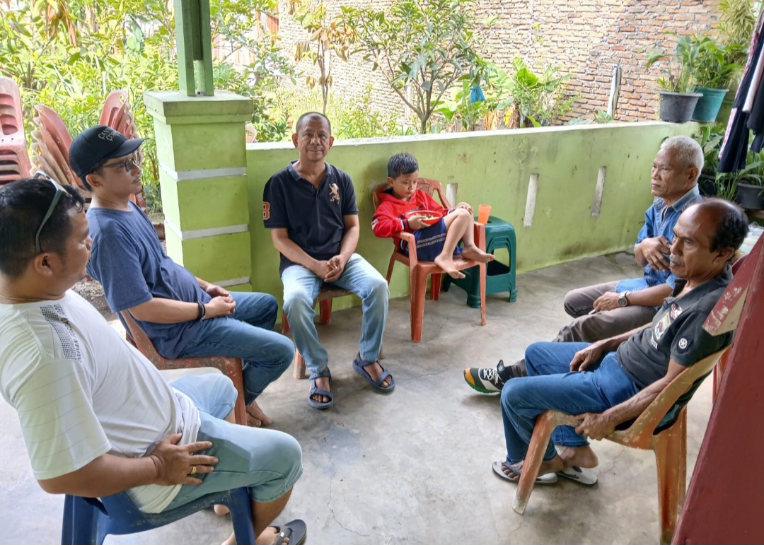 Ibunda Wartawan Deteksi.co Irvan Rumapea Meninggal Dunia, Ketua Pewarta Polrestabes Medan Berikan Tali Asih