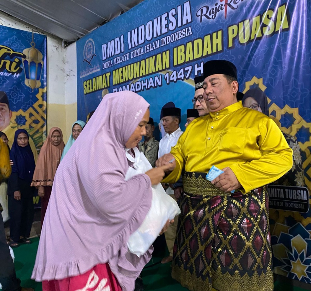 DMDI Indonesia Berikan 500 Bingkisan Idul Fitri dari Artha Graha Peduli dan Presiden DMDI untuk Anak Yatim dan Fakir Miskin