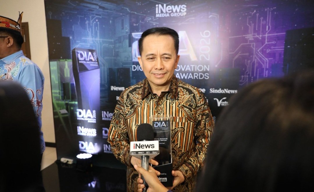 Dirjen Keuangan Daerah Agus Fatoni mantan Pj Gubsu Terima Penghargaan Digital Innovation Award 2026