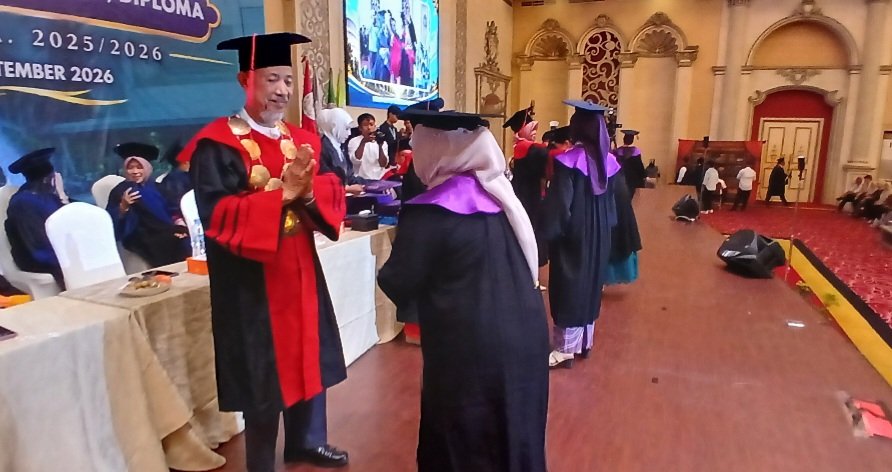 Rektor IKH: Teknologi Boleh Canggih, tetapi Tenaga Kesehatan Tak Boleh Kehilangan Kemanusiaan